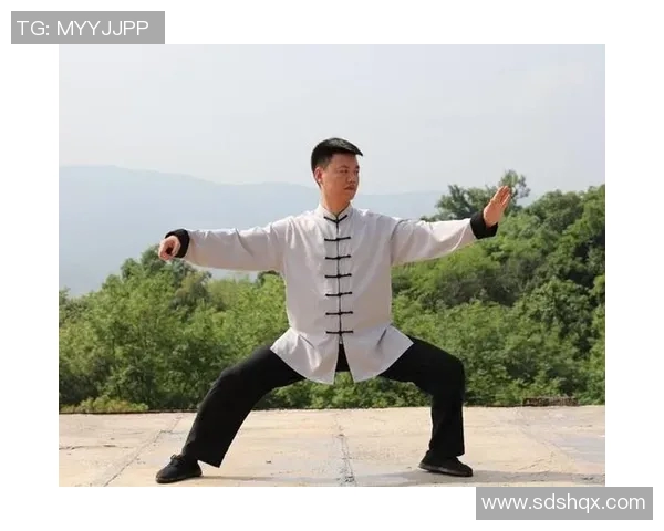 热爱太极的足球明星揭秘他如何将传统武术融入运动生涯